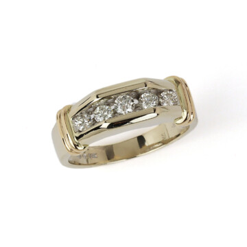 Featured image of this Men’s 14k White Gold Diamond Ring