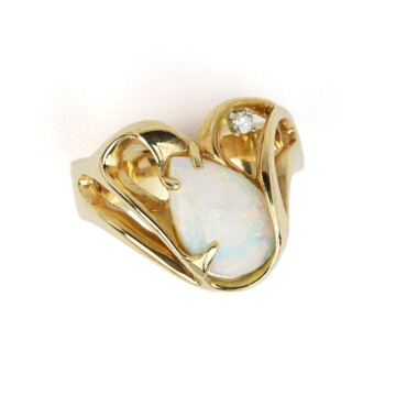 Featured image of this Women’s 14k Yellow Gold Opal, Diamond Ring