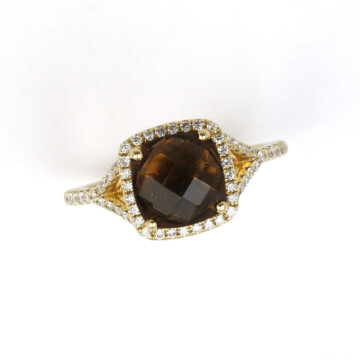 Featured image of this Women’s 14k Yellow Gold Quartz & Diamond Ring