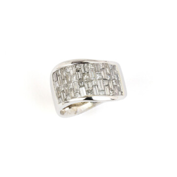 Featured image of this Women’s 14k White Gold Diamond Ring