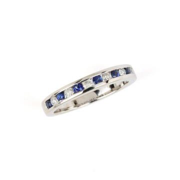 Featured image of this Women’s 14k White Gold Diamond, Sapphire Band Ring