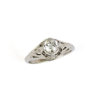 Featured image of this Vintage Women’s 18k White Gold Diamond Ring EGL Cert