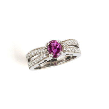 Featured image of this Women’s 18k White Gold Diamond, Pink Sapphire Ring