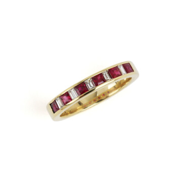Featured image of this Women’s 18k Yellow Gold, Diamond, Ruby Band Ring