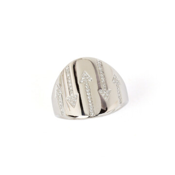 Featured image of this Women’s 14k White Gold Diamond Arrows Ring