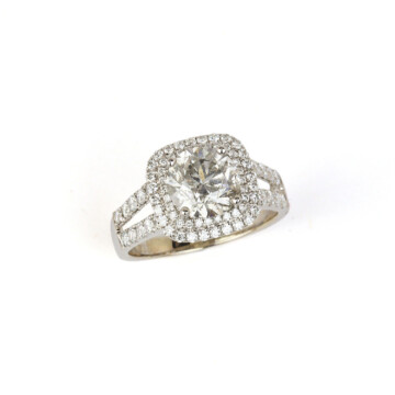 Featured image of this Women’s 18k White Gold Diamond Bridal Ring EGL Cert