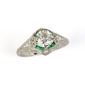 Featured image of this Women’s 14k White Gold Diamond, Emerald Ring EGL Cert Size 6.5