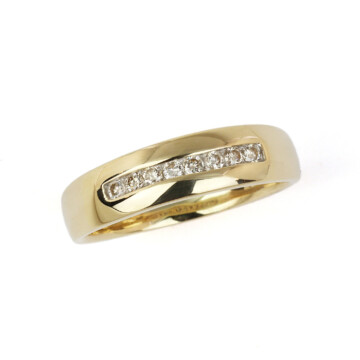 Featured image of this Men’s 14k Yellow Gold Diamond Ring Band