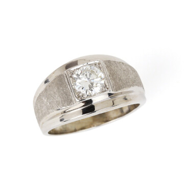 Featured image of this Men’s 14k White Gold Diamond Ring