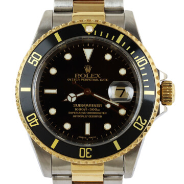 Featured image of this 18k Yellow Gold, Stainless Steel Submariner Rolex Wristwatch – 40mm Case