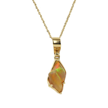 Featured image of this Women’s 14k Yellow Gold Ethiopian Opal Necklace