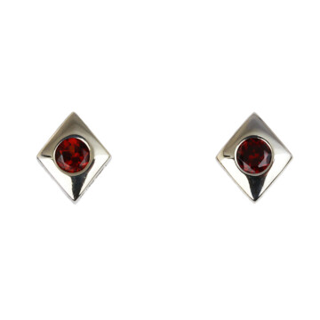 Featured image of this Women’s 14k White Gold Garnet Stud Earrings