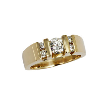 Featured image of this Women’s 14k Yellow Gold Diamond Ring EGL Cert