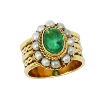 Featured image of this Vintage Women’s 18k Yellow Gold Emerald, Pearl Size 6.5 Ring