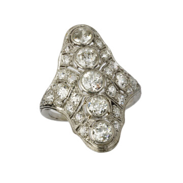 Featured image of this Women’s Vintage Platinum Diamond Ring Size 6.25