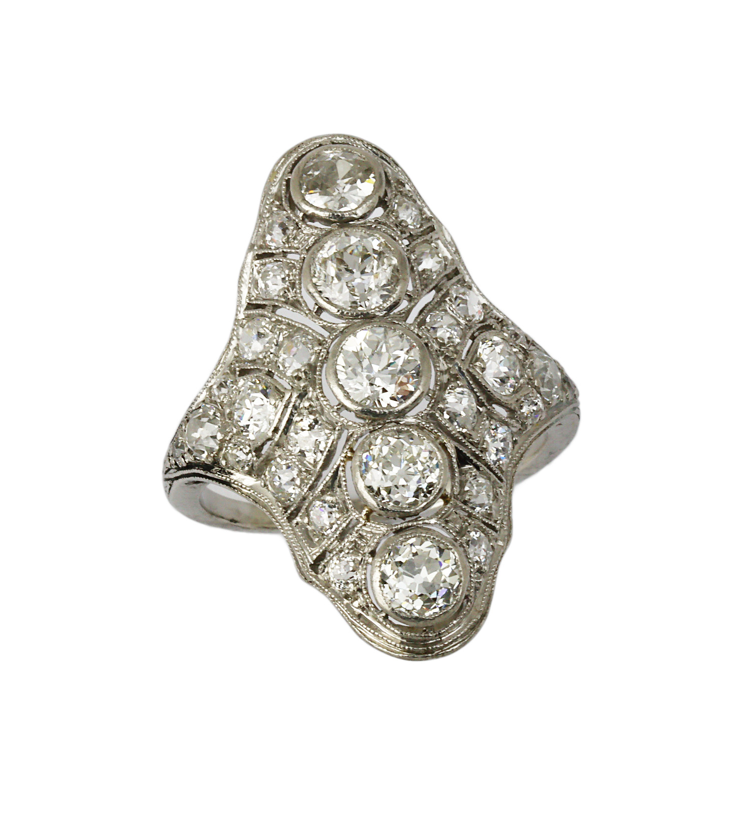 Featured image of this Women’s Vintage Platinum Diamond Ring Size 6.25