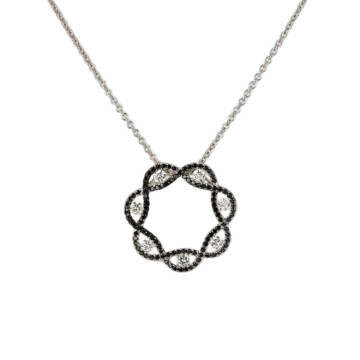 Featured image of this Women’s 18k White Gold Diamond Necklace