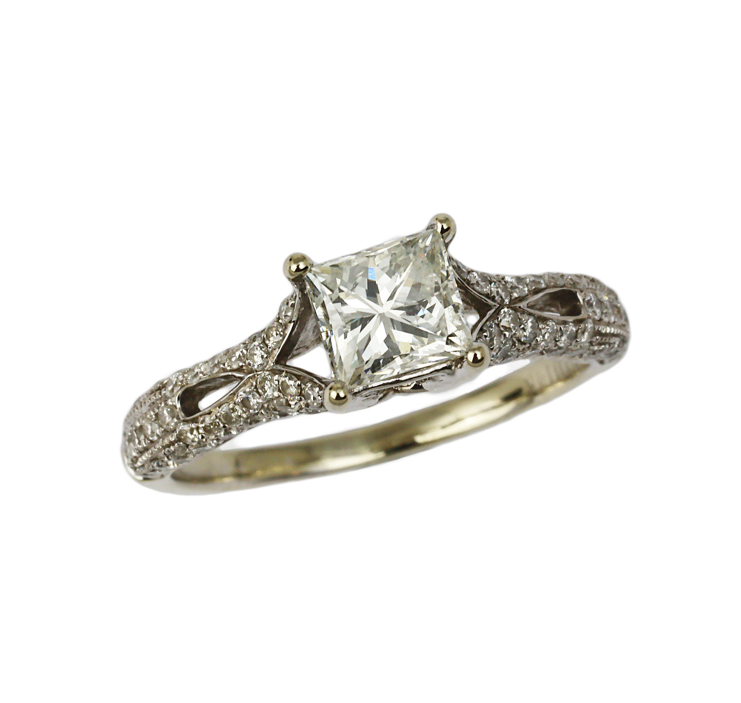 Featured image of this Fischer Women’s 14k White Gold Diamond Bridal Ring Size 6.5 EGL Cert