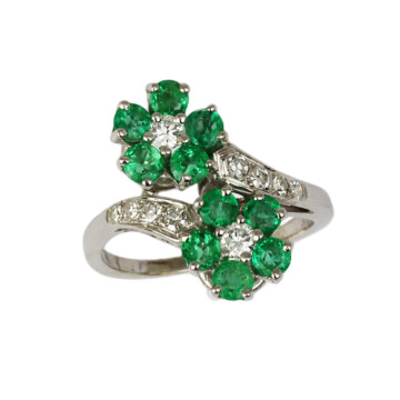 Featured image of this Women’s 14k White Gold, Diamond, Emerald Flower Ring Size 4.75