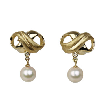Featured image of this Women’s 14k Yellow Gold Diamond, Pearl Dangle Earrings