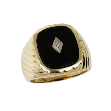 Featured image of this Men’s 14k Yellow Gold Diamond, Onyx Ring Size 10