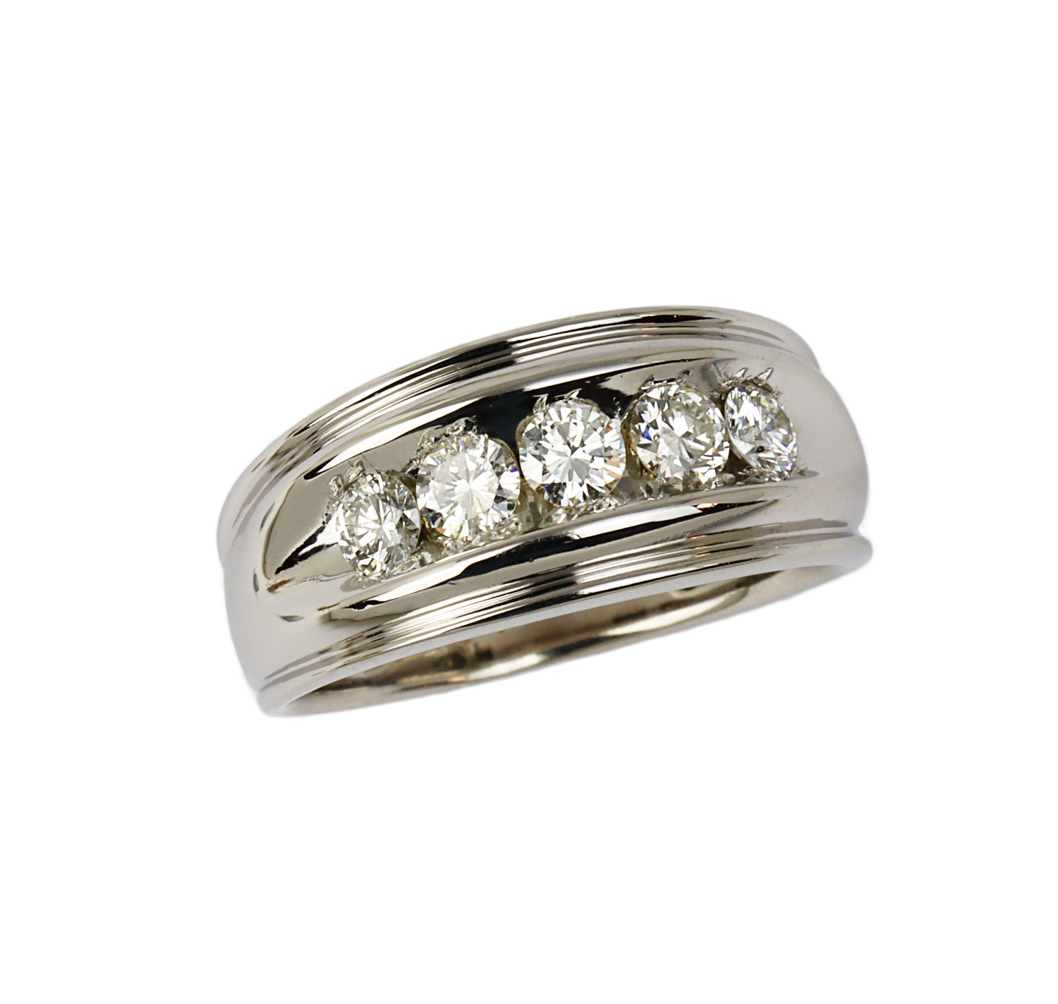 Featured image of this Men’s 14k White Gold Diamond Ring Size 9