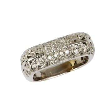 Featured image of this Women’s 14k White Gold Diamond Ring Size 5.75