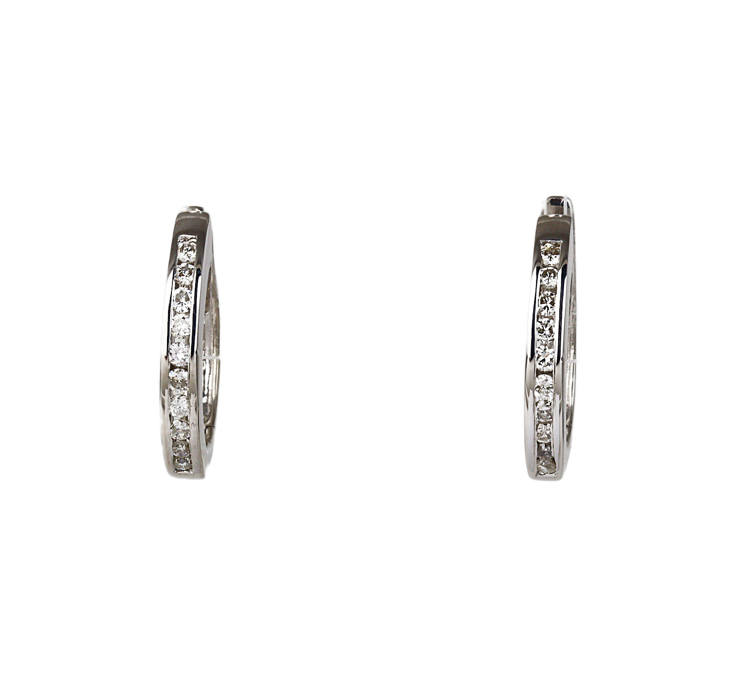 Featured image of this Women’s 14k White Gold Diamond Hoop Earrings