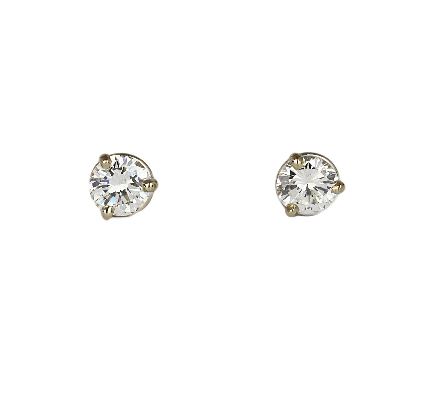 Featured image of this Women’s 14k White Gold Diamond Stud Earrings