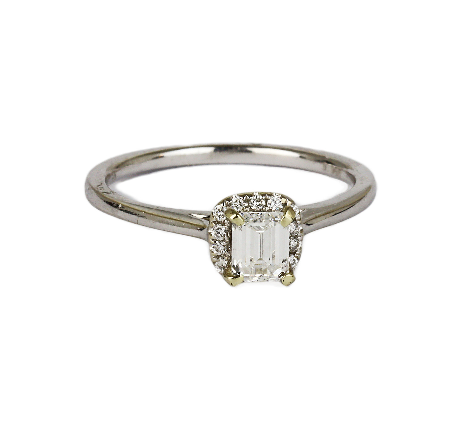 Gallery image of this Fischer Women’s 14k White Gold Diamond Ring Size 6