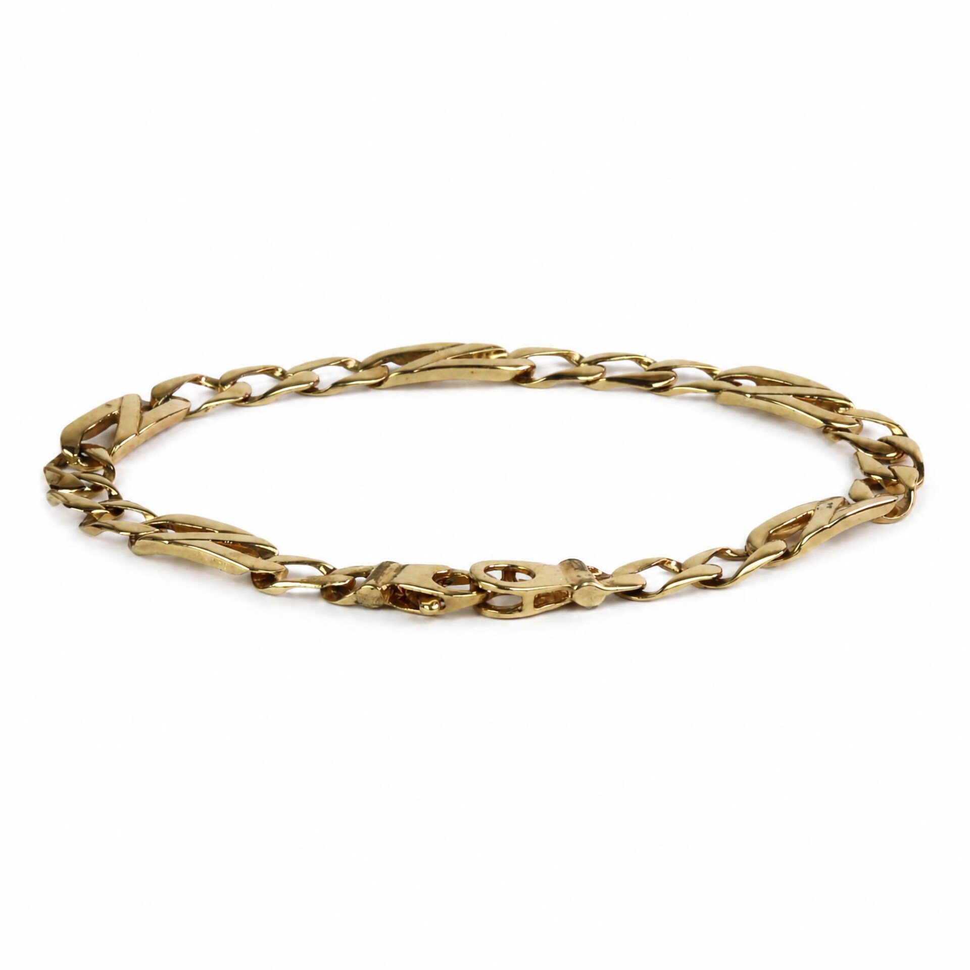 Gallery image of this Men’s 14k Yellow Gold Figaro Link Bracelet