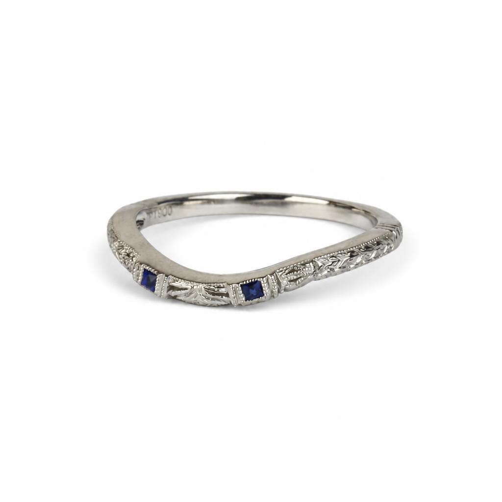 Gallery image of this Women’s Platinum Ring with 0.04ct TDW Diamond and Sapphire Size 6.5